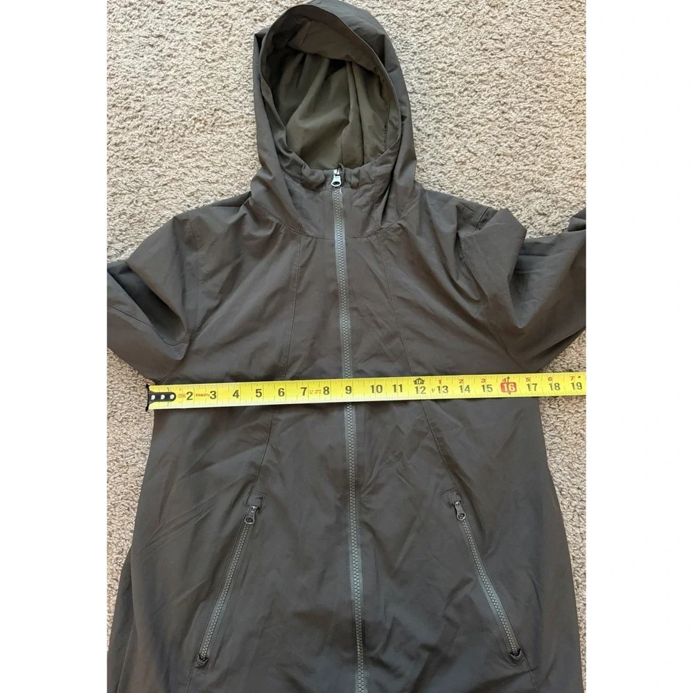 Lululemon Women's Rise and Shine Jacket III Dark Olive Sz 6 Water Wind Resistant